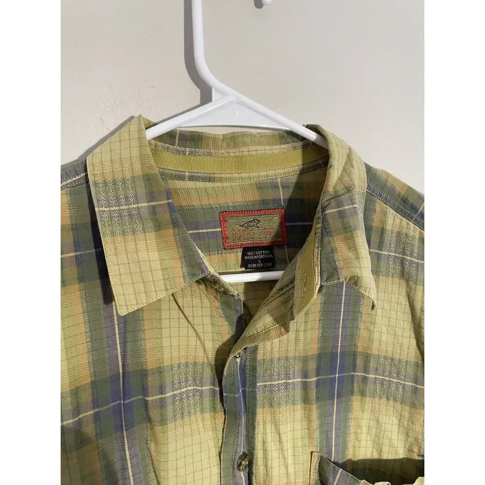 Horny Toad Men's Short-Sleeved Button-Down Shirt‎ Size L Plaid Logo